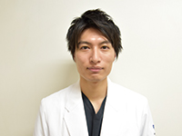 歯科医師 岸秀樹