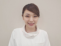 歯科医師 市村優奈